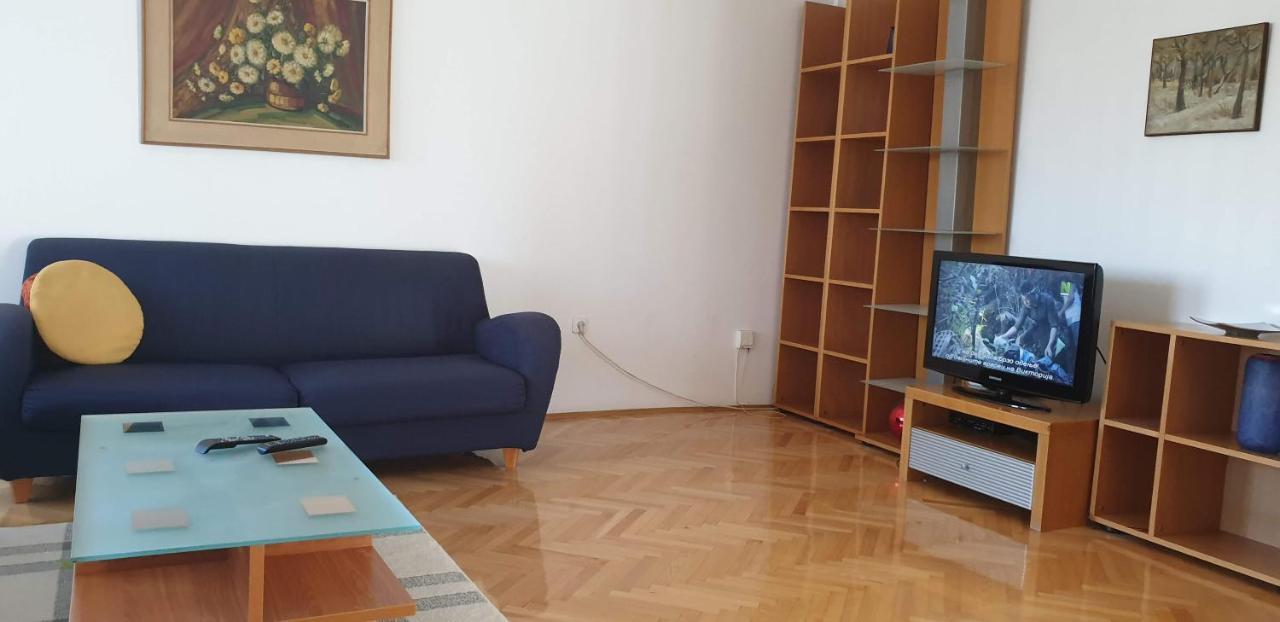 Spectacular Apartment In Skopje, City Mall Area Exteriör bild